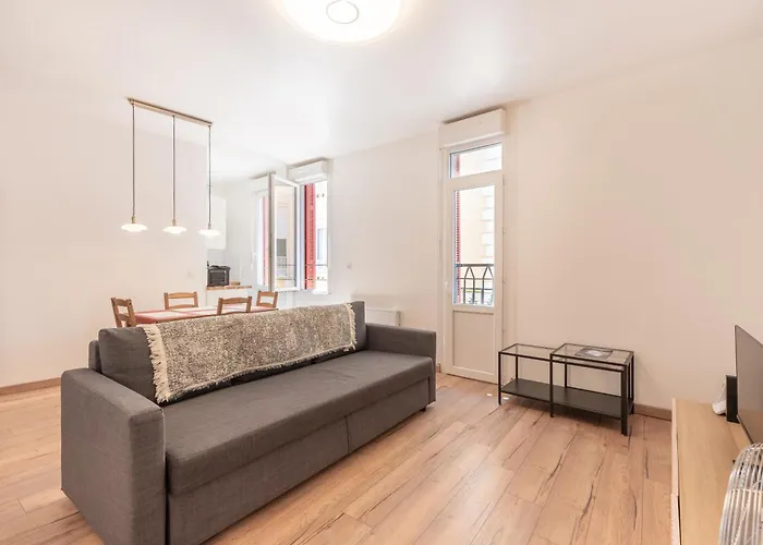 Grottes De - 4 Pers * 卢德